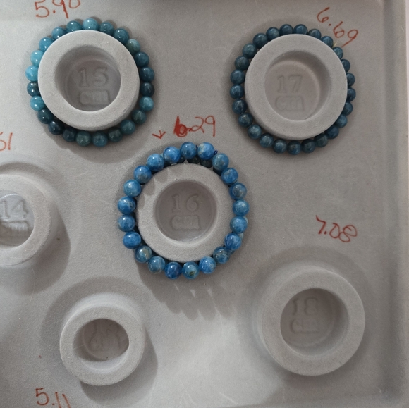 Apatite Bracelet - Picture 6 of 7